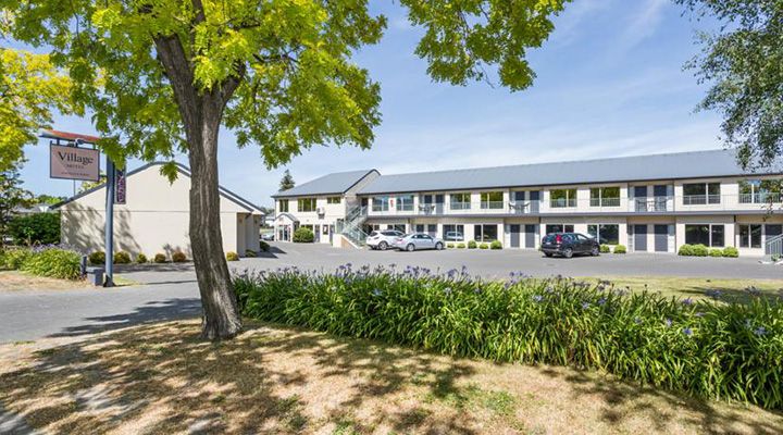 motel set on a large land area