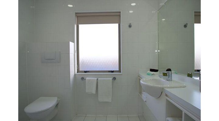 fully tiled private bathrooms