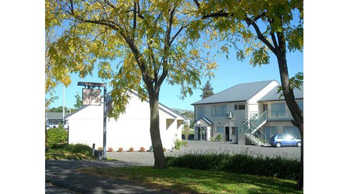 enjoy our village style motel in Havelock North