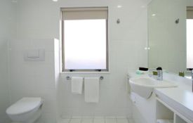 studio bathroom