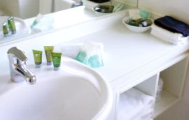 large studio free toiletries