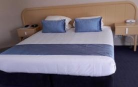 1-bedroom unit bed